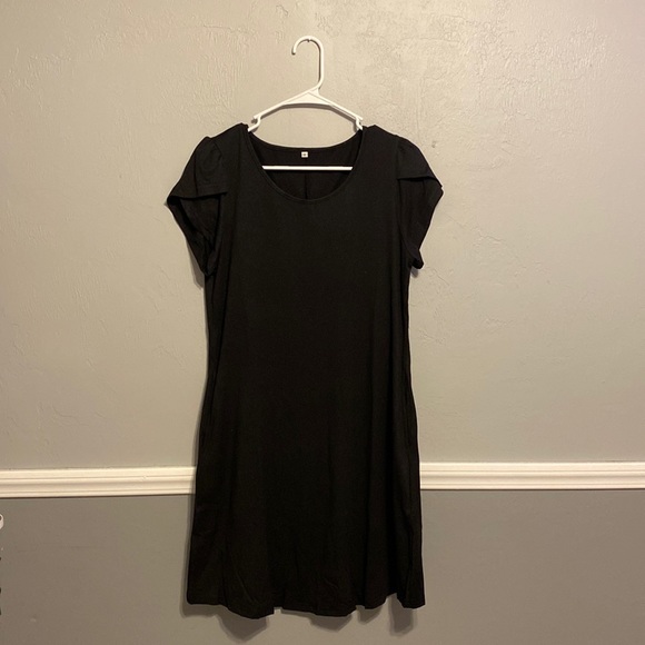 medium black dress with pockets from amazon (never worn) - Picture 1 of 1